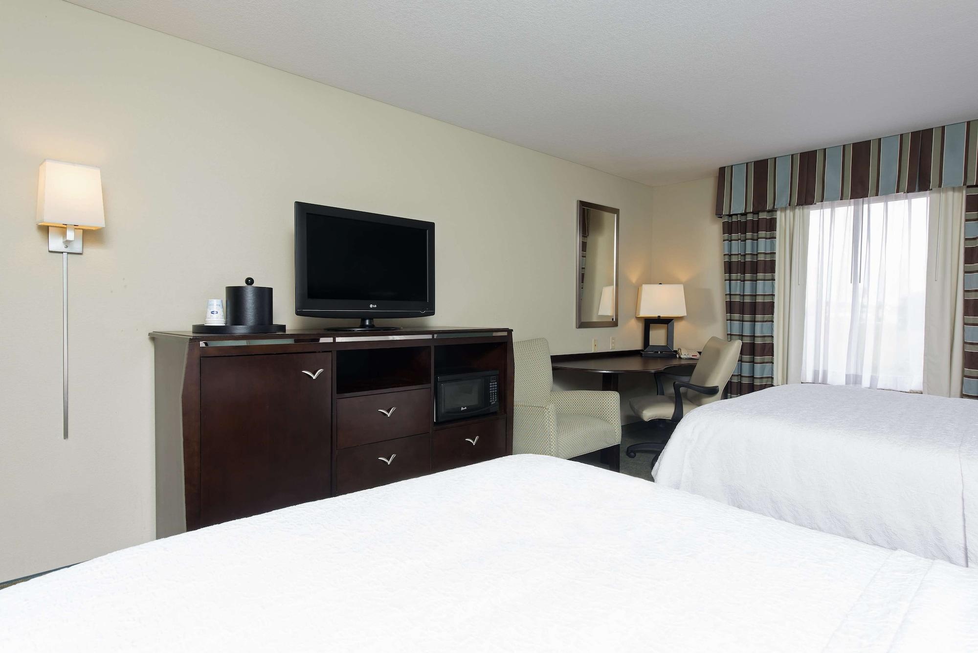 Hampton Inn & Suites Крофърдсвил Екстериор снимка