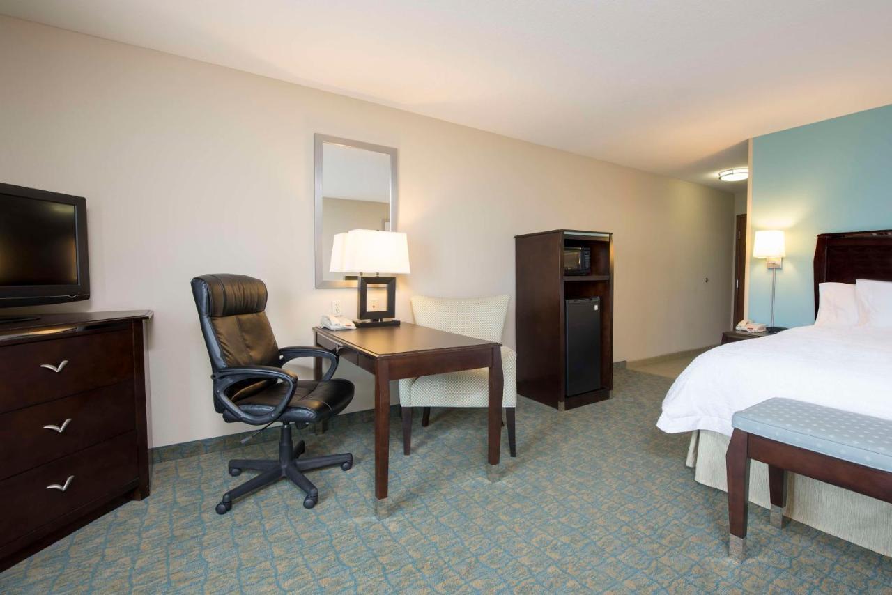 Hampton Inn & Suites Крофърдсвил Екстериор снимка