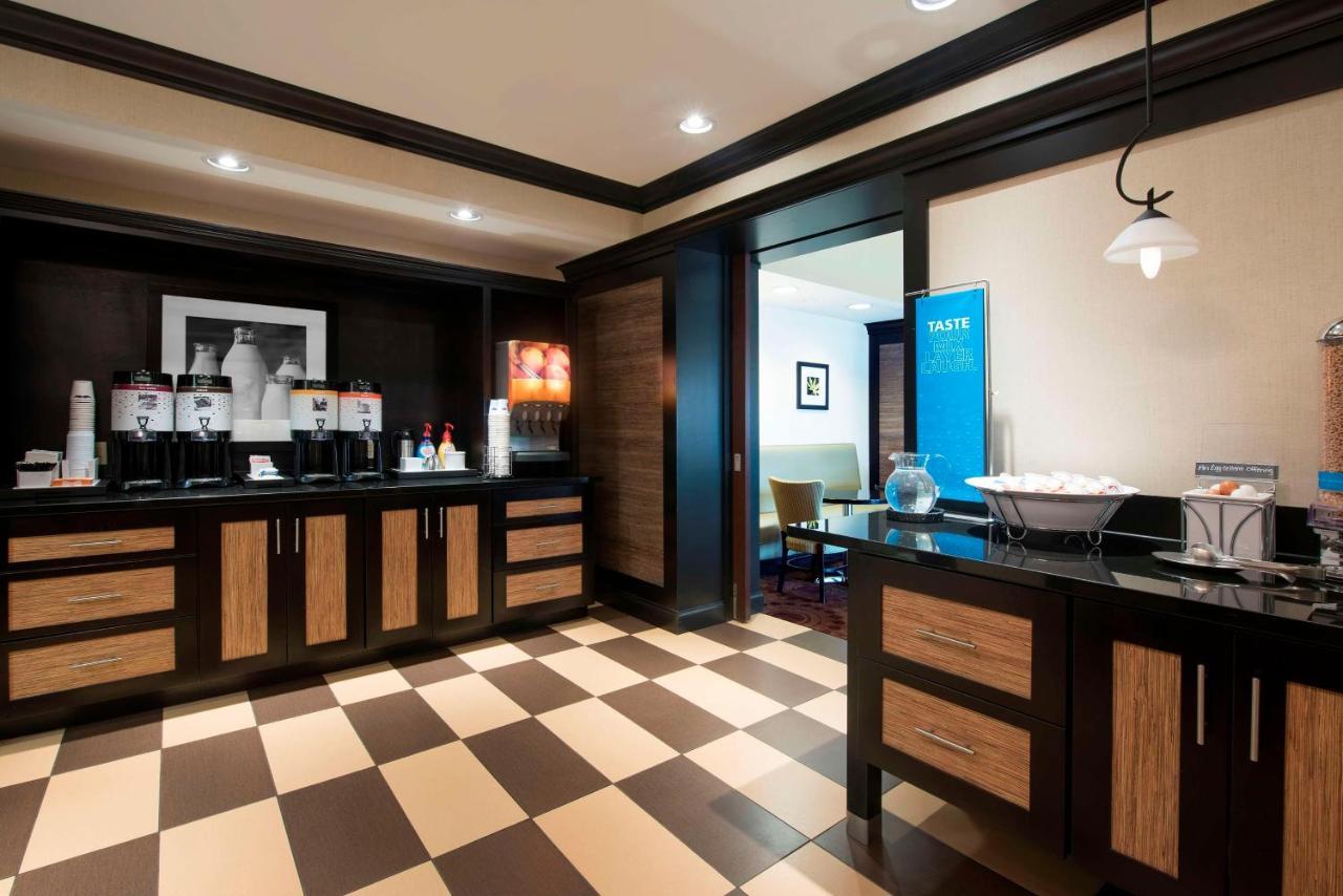 Hampton Inn & Suites Крофърдсвил Екстериор снимка