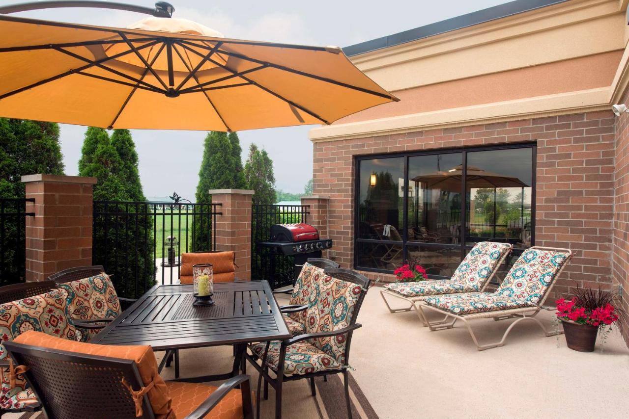 Hampton Inn & Suites Крофърдсвил Екстериор снимка