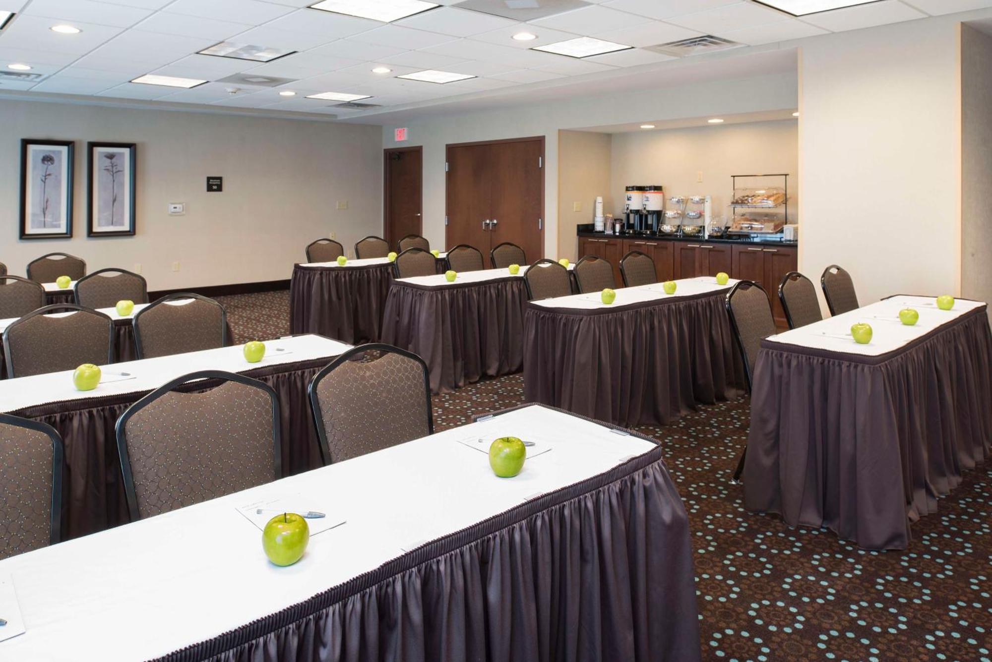 Hampton Inn & Suites Крофърдсвил Екстериор снимка